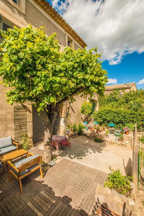 Bed and Breakfast La Calade Montouliers Exterior foto