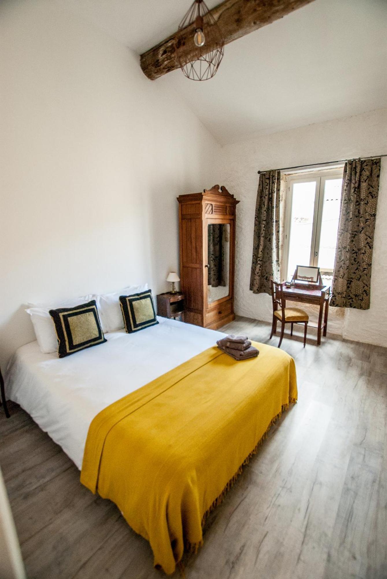 Bed and Breakfast La Calade Montouliers Exterior foto