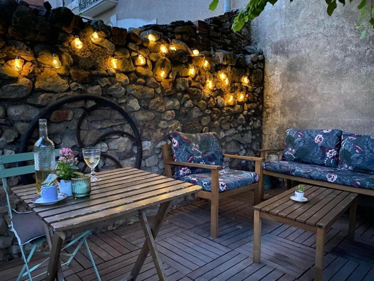 Bed and Breakfast La Calade Montouliers Exterior foto